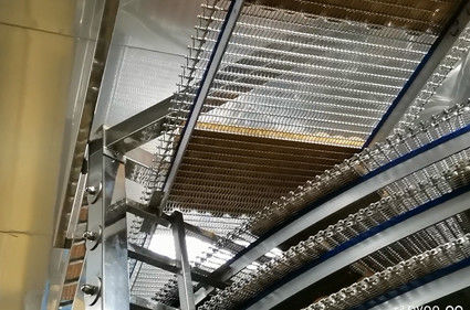 SUS201 Square Steel Tube Single Tower Bread Cooling Conveyor